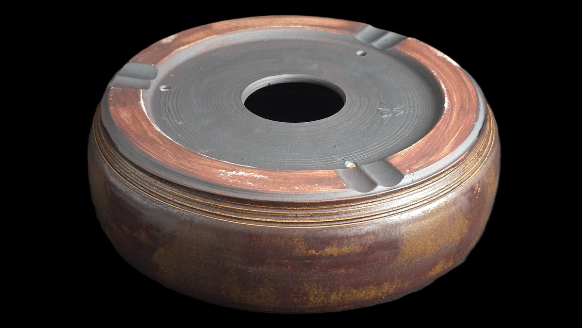 Rustic copper bonsai pot 10-26 bottom view