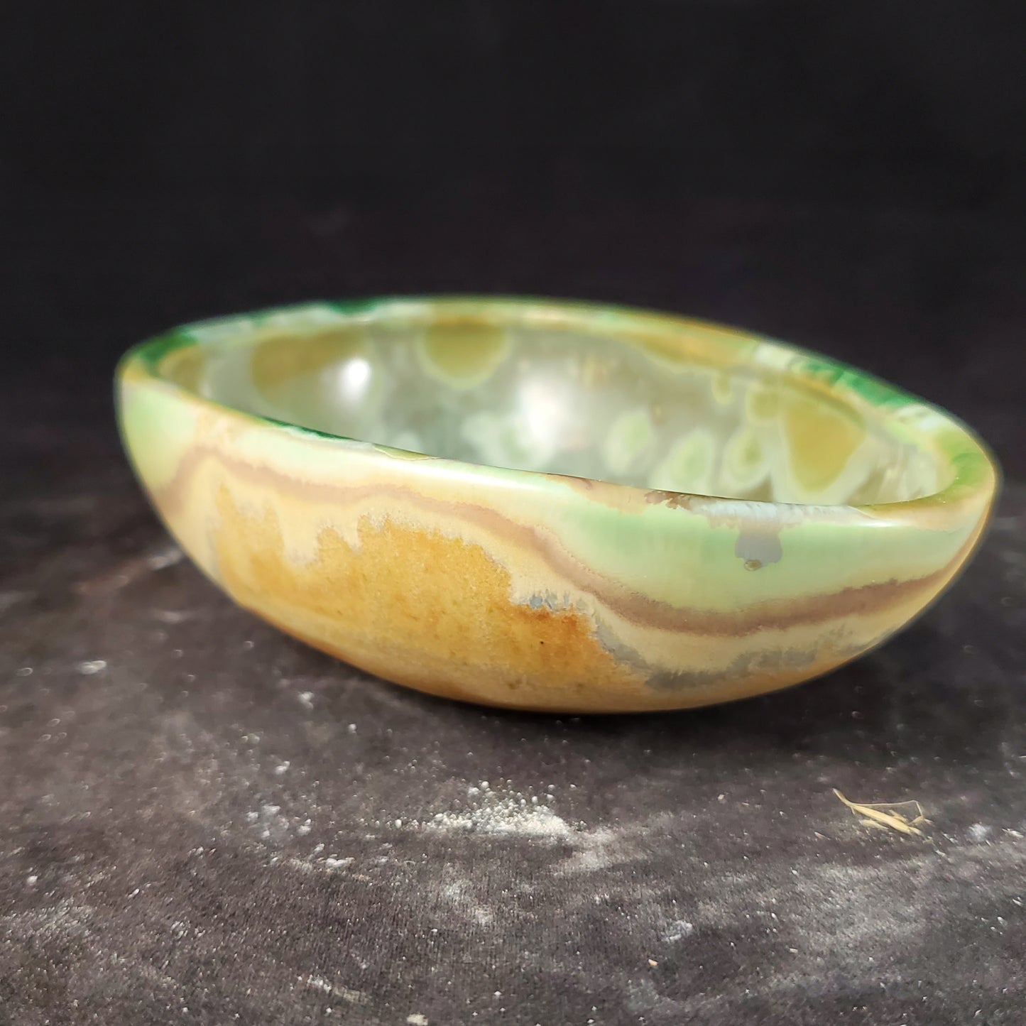 Crystalline Egg Dish Green- 1.25"t x 4.5"w