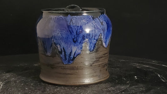 Crackle Jar/Urn - 4"t (attached lid)