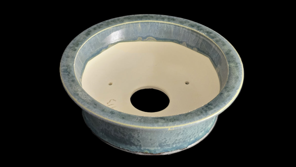 Crystalline round bonsai pot 10-26 6.75x2.25 top view