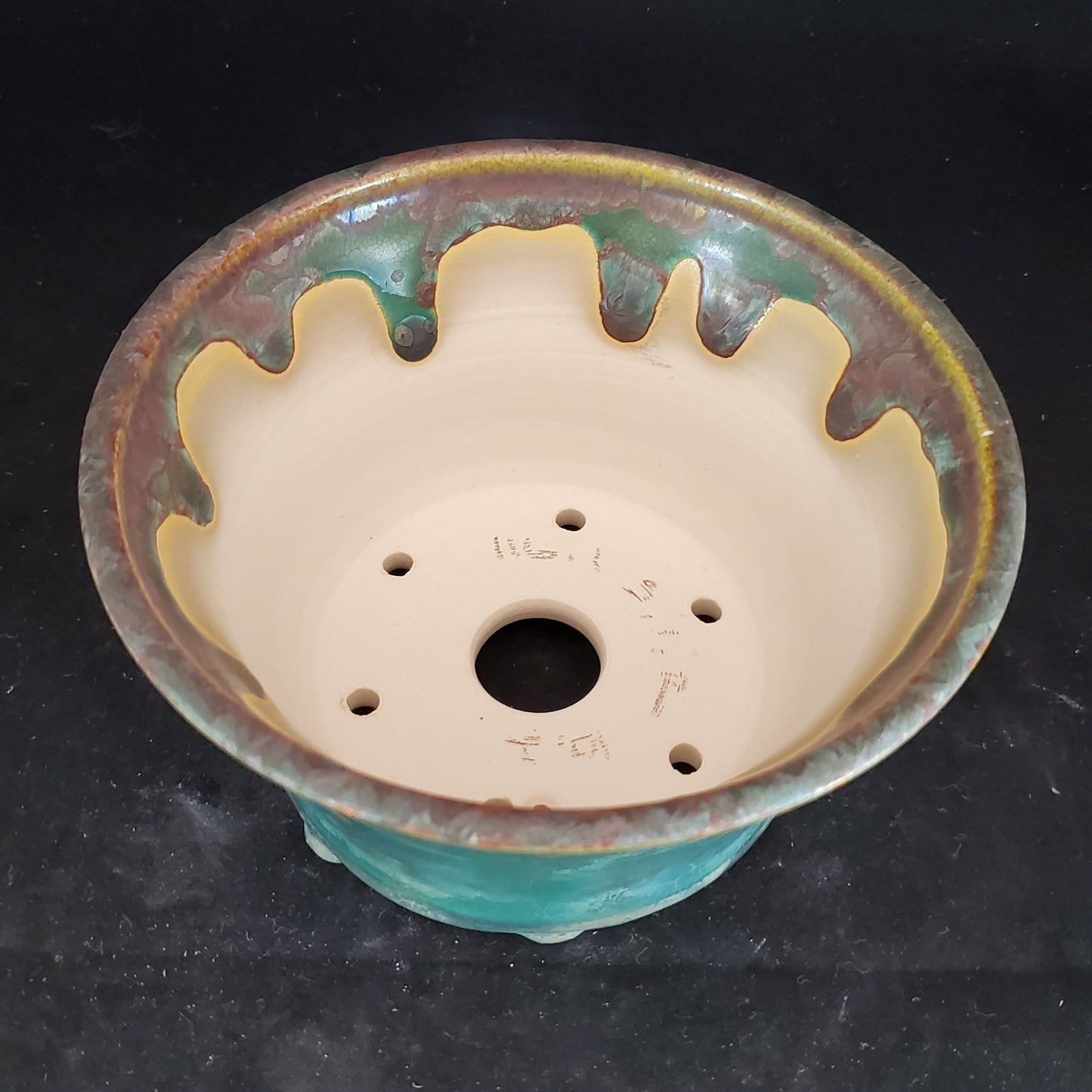 Bonsai Pot Round 2-23-1001 [5.5x3]